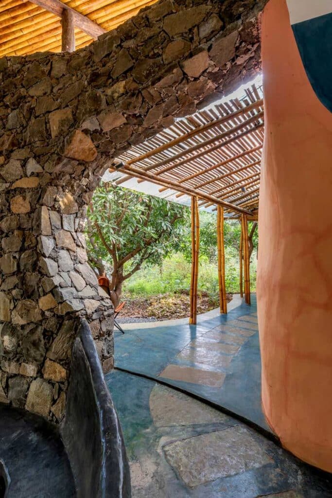 Mud house natural building architects near mumbai india10 maativan