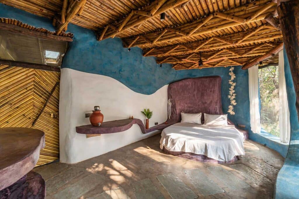 Mud house natural building architects near mumbai india3 maativan